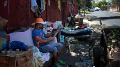 La deprimida economía nicaragüense ha dejado sin empleo a miles de personas.