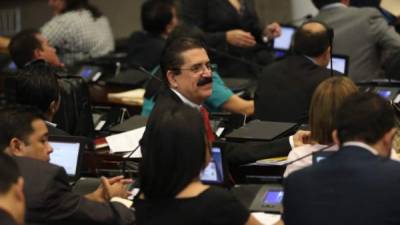 El expresidente hondureño y actual diputado Manuel Zelaya en una sesión en el Congreso Nacional.