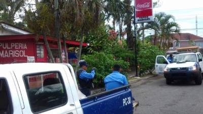 La Policía acordonó el área e inició la investigación del caso.