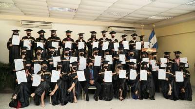 Centro Politécnico del Norte gradua a 55 estudiantes