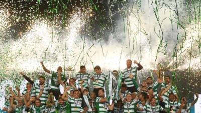Sporting Lisboa volvió a ganar la Liga de Portugal tras 19 años. Foto AFP.