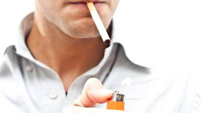 Los fumadores que sufren de migrañas tienen riesgo de sufrir un ataque cardeaco.