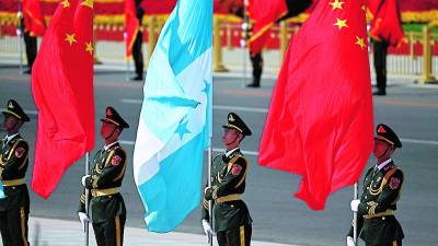 China y Honduras establecieron relaciones desde marzo.