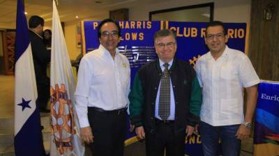 Víctor Manuel Rodríguez, Emilio Santamaría y César García.