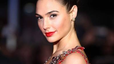La actriz Gal Gadot comenzó su carrera artística como modelo y en 2004.