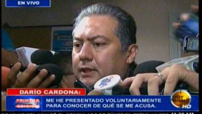 El exviceministro de la Serna, Darío Roberto Cardona, al momento de salir de los juzgados.