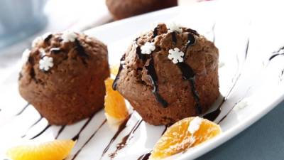 Esta receta rinde para ocho muffins.