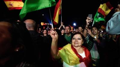 Los socialistas (PSOE) ganaron hoy las elecciones generales en España con un 29.12 % de los votos.