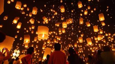 Uno de los eventos más concurridos en Tailandia es el Loy Krathong, también conocido como el Festival de las Luces.