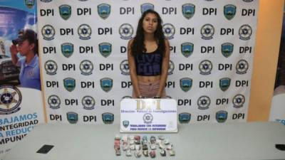 Jansseni Nineth Suazo Ponce (18) fue detenida en posesión de drogas.