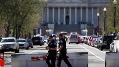 Hace 10 días también se tuvo que cerrar los accesos a la Casa Blanca por un hombre armado. AFP