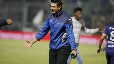 Diego Vázquez, celebrando la clasificación a la final.