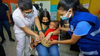 <b><span class=mln_uppercase_mln>Inmunización.</span></b> La meta a vacunar son más de 60,000 niños.