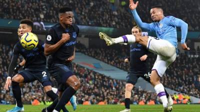 El delantero Gabriel Jesús fue la figura del partido al marcar un doblete.