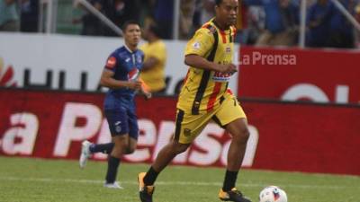 Ronaldinho se vio mejor con la camiseta del Real España.