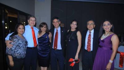 Elba Campos, Nicólas Rivera, Rosa Melgar, Óscar Ponce, Elizabeth Hasbun, Roberto López y Vilma Maldonado Elba Campos.