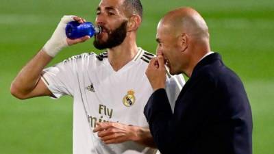Benzema es una de las figuras del Real Madrid en la zona de ataque. Foto AFP.