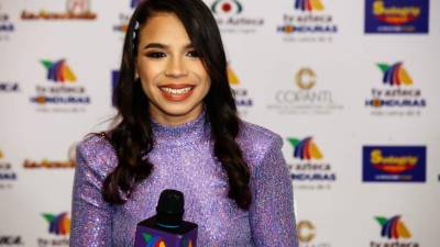 Angie Flores dio una entrevista a los medios locales el mismo día que llegó a San Pedro Sula, Honduras.