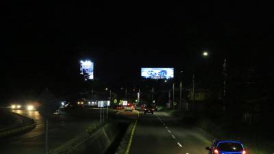 La vía es muy transitada y se usa de alivio para no circular por el bulevar del norte. La cantidad de negocios, plazas y urbanizaciones han aumentado. Fotos: Melvin Cubas