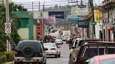 El comercio de este departamento patepluma es el más afectado por los apagones. Foto: Edward Fernández