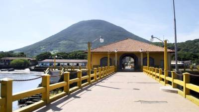 El municipio Amapala está localizado en la Isla del Tigre, en el Pacífico de Honduras.