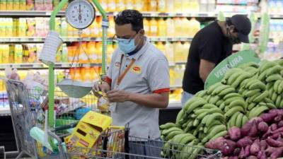 Las autoridades de Finanzas han cifrado sus expectativas de mejorar la recaudación de impuestos ahora que inició el proceso gradual de la apertura económica, tras más de 85 días de paralización de las actividades producto del confinamiento decretado por el Gobierno.Fotos: LA PRENSA