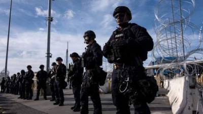Agentes de Aduanas y Protección Fronteriza de EEUU. Foto: AFP