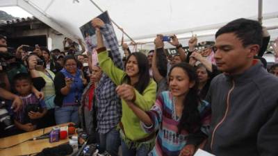 Los hijos de Berta Cáceres en la conferencia el pasado sábado 5 de marzo.