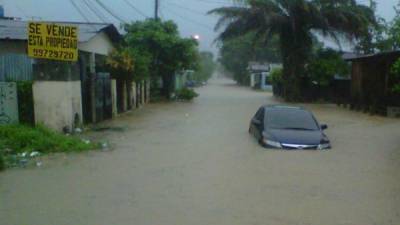 Muchas colonias de El Progreso permanecen inundadas debido a las fuertes lluvias.