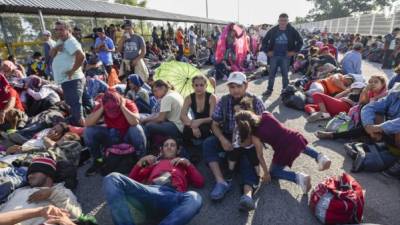 La nueva caravana de migrantes no ha podido entrar en su totalidad a México.