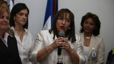 Gladis Aurora López dice que el objetivo de la oposición es desestabilizar al Gobierno.