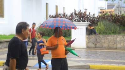 Durante la semana hubo calles y avenidas inundadas por las lluvias.