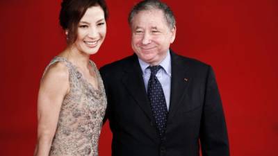 La actriz Michelle Yeoh y su esposo Jean Todt, presidente de la Federación Internacional de Automovilismo (FIA).