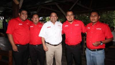 Christian Ventura, Edwin Corrales, Wilfredo Sandoval, Óscar Posadas y Óscar Mancía.