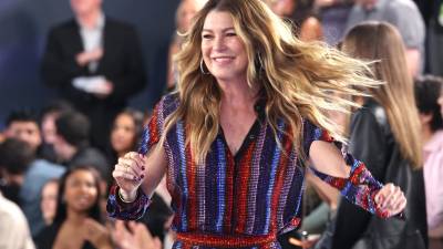 Ellen Pompeo, ganadora del premio Estrella de TV Femenina.