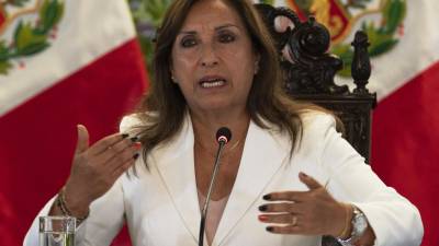 Boluarte afirma que no renunciará y que el Congreso anunciará en febrero próximo el adelanto de elecciones para 2024.