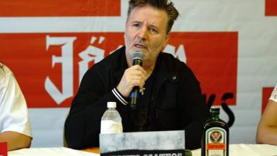 Miguel Mateos prometió ofrecer un show con todos sus éxitos y sus nuevas canciones.