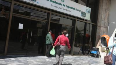 El Seguro Social continúa siendo manejado por una junta interventora.