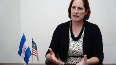 Heide B. Fulton, representante de negocios de la Embajada de los Estados Unidos en Honduras.