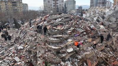 La esperanza de encontrar más supervivientes se desvanecía este jueves en las zonas afectadas por el potente terremoto en Turquía y Siria, uno de los más mortíferos en décadas en la región, con más de 20,000 fallecidos.