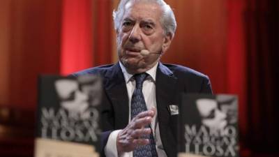 Mario Vargas Llosa recibió el Premio Nóbel de Literatura en 2010.