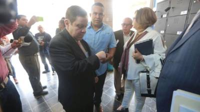 Rivera Avilez espera que en tanto se dirime el caso en los tribunales, se otorgue a él y al resto de los acusados medidas sustitutivas.