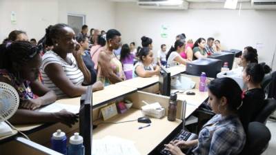 En las oficinas del RNP todos los trámites transcurren con normalidad. Foto: Franklyn Muñoz