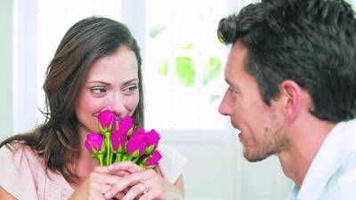 Después del distanciamiento invítala a salir.