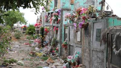 Todos los cuerpos serán sacados del cementerio el próximo mes, ya que el área será explotada por la mina.