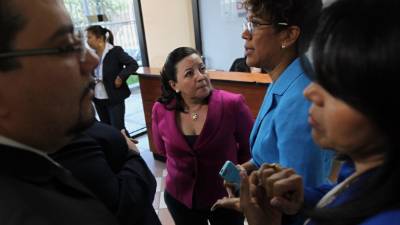 La ministra Yolani Batres en diálogo con Ana Treasure.