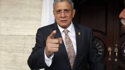 Esdras Amado López votó por la nueva Corte.