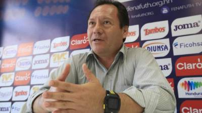 El mexicano Pedro Rebollar, asesor arbitral de la Fenafuth.