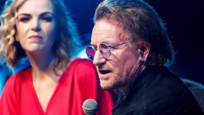 El cantante Bono, de la agrupación irlandesa U2. EFE