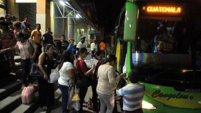 La necesidad y falta de oportunidades en el país orillan a familias hondureñas a emprender la travesía hacia Estados Unidos. Fotos: Wendell Escoto y Yoseph Amaya